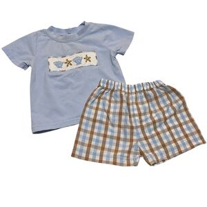 Babeeni smocked seashell outfit size 6 Mo FLAW